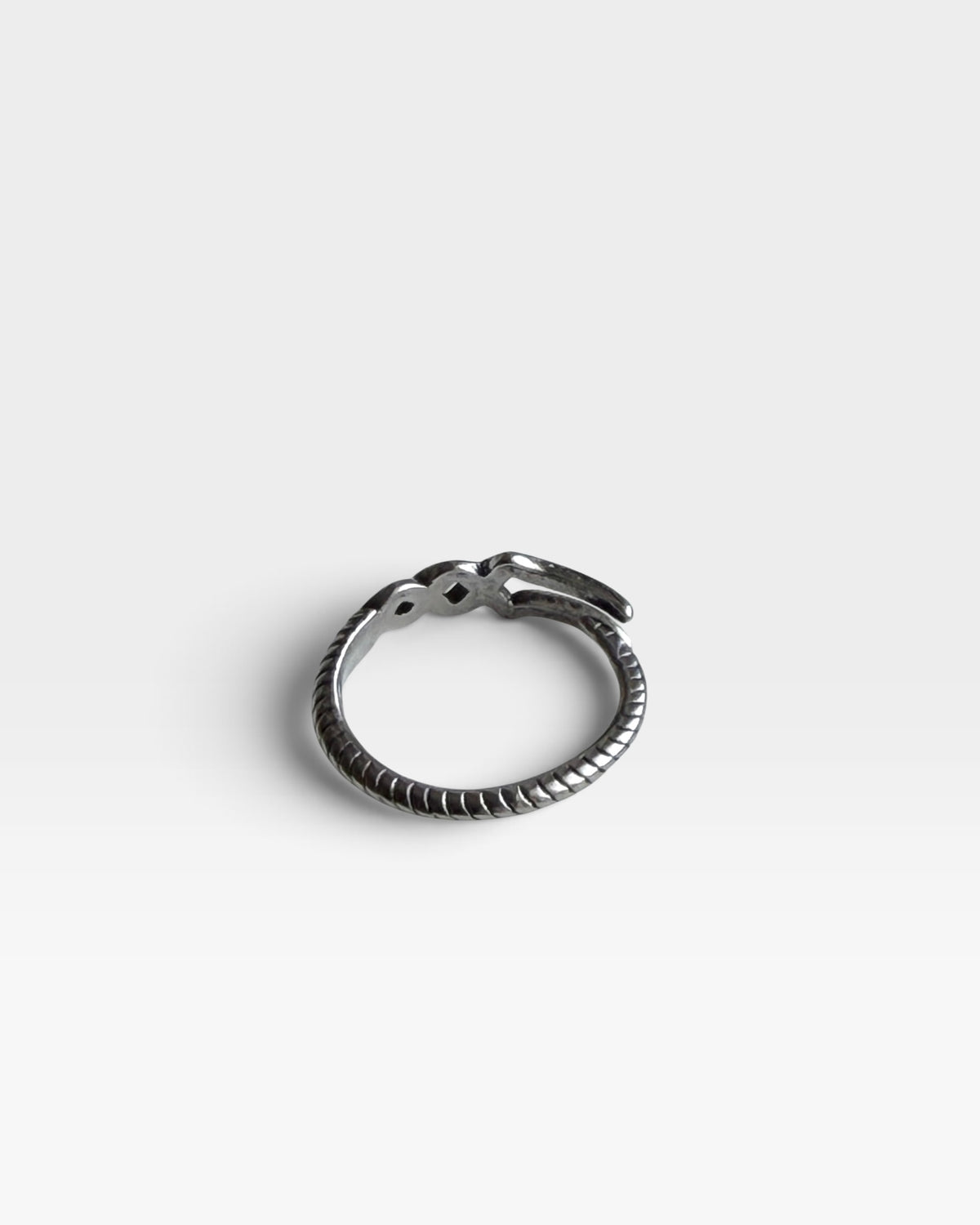 Knot Ring