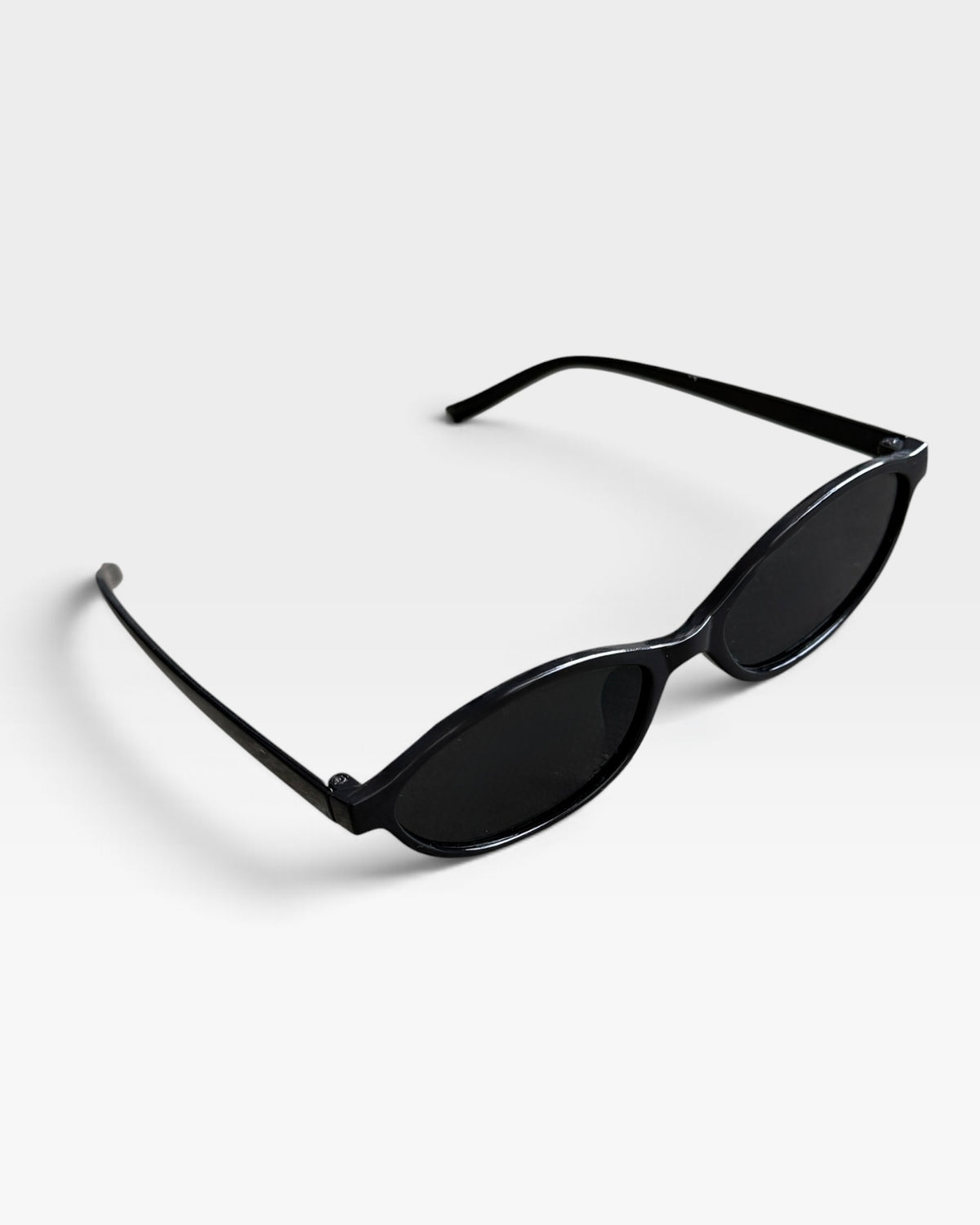 Vernoa Black Sunglasses