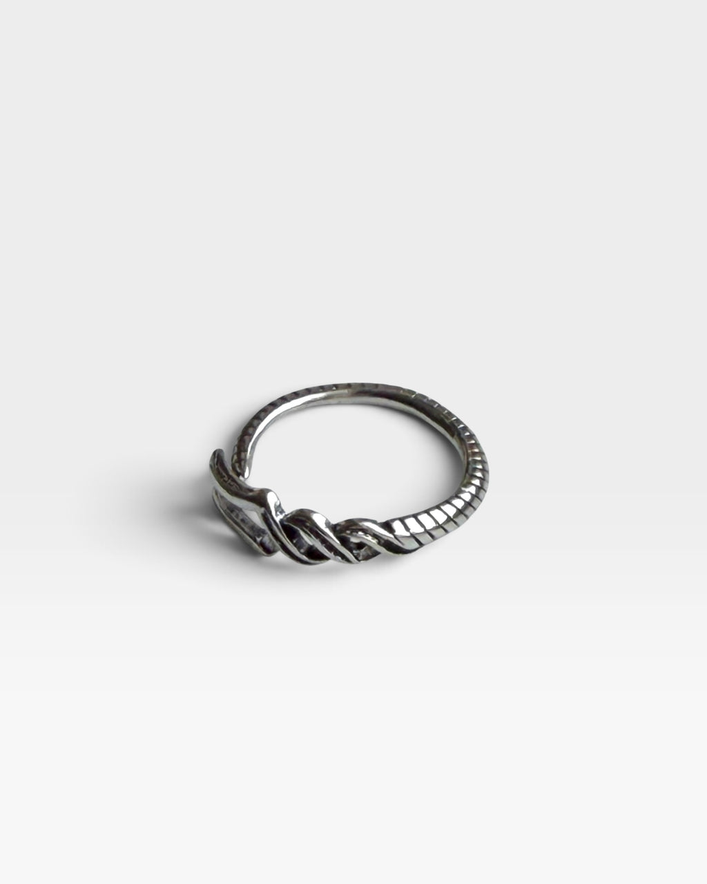 Knot Ring