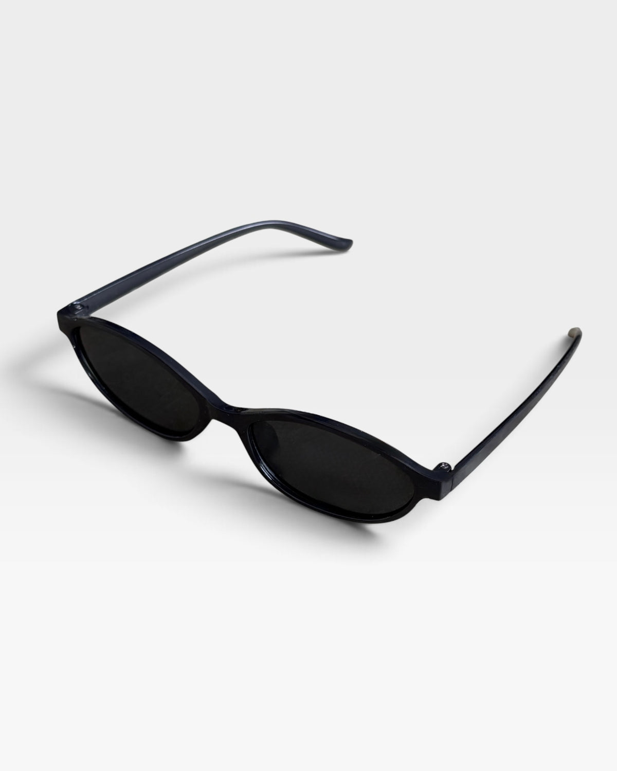 Vernoa Black Sunglasses